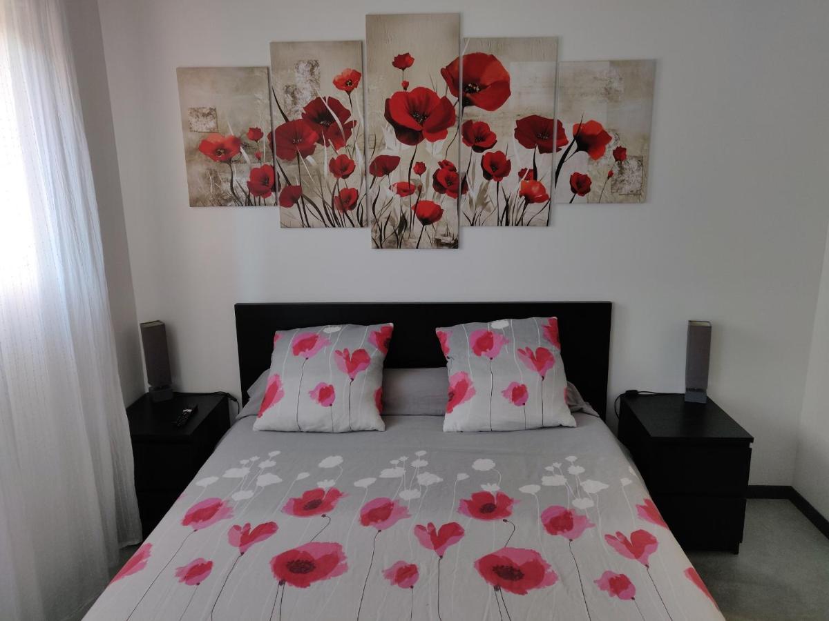 Bed and Breakfast Les Terrasses De Valensole Zewnętrze zdjęcie