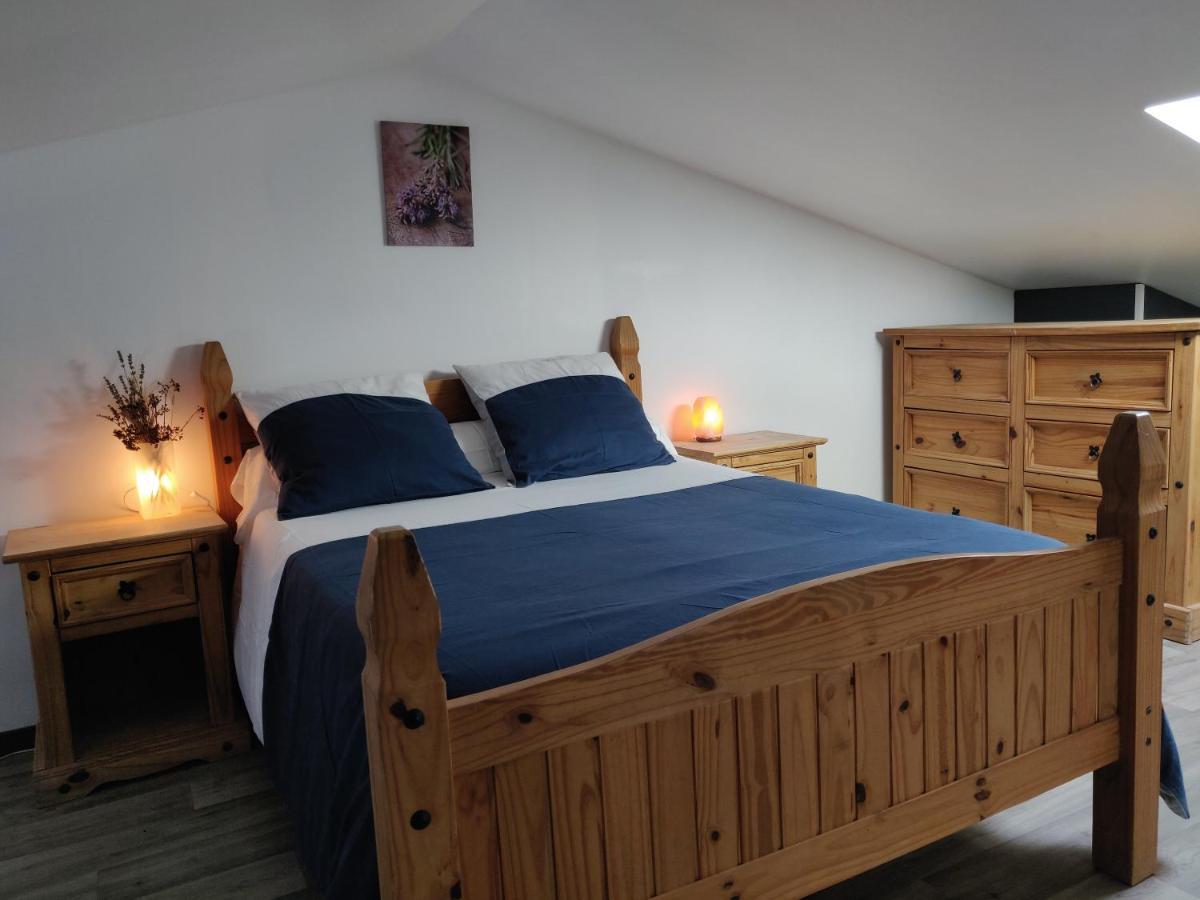 Bed and Breakfast Les Terrasses De Valensole Zewnętrze zdjęcie