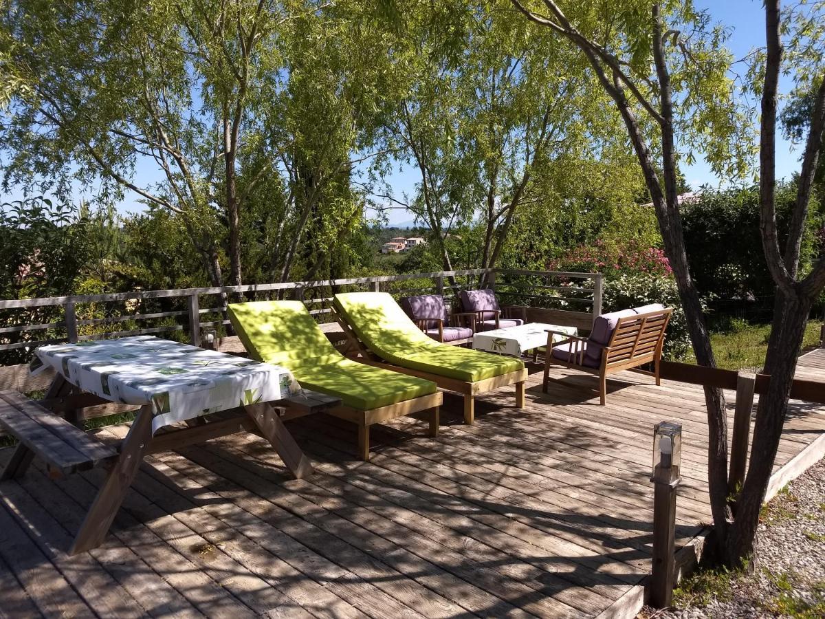 Bed and Breakfast Les Terrasses De Valensole Zewnętrze zdjęcie