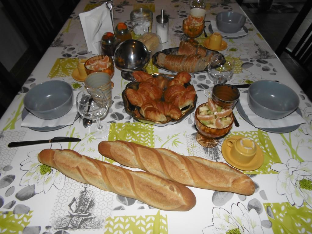 Bed and Breakfast Les Terrasses De Valensole Zewnętrze zdjęcie