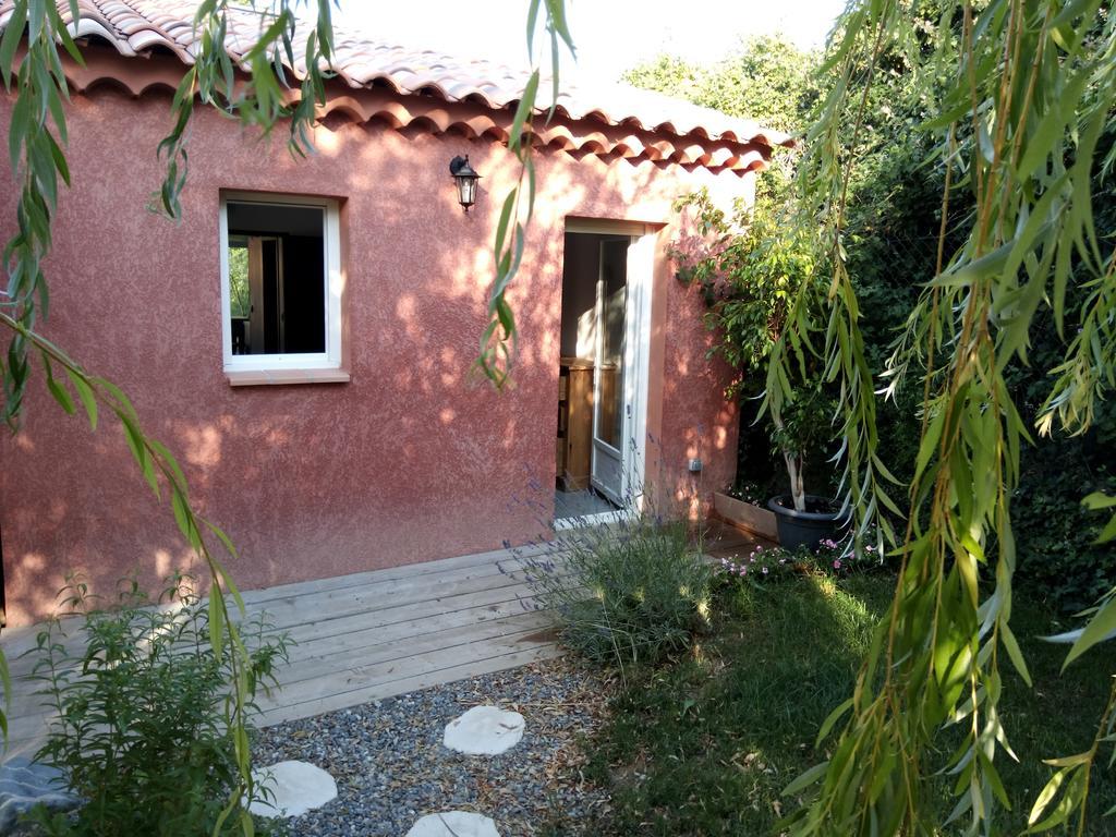 Bed and Breakfast Les Terrasses De Valensole Zewnętrze zdjęcie