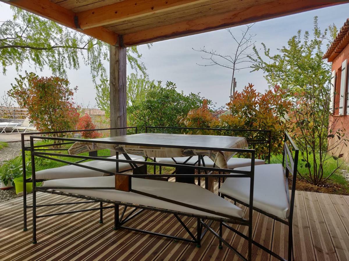 Bed and Breakfast Les Terrasses De Valensole Zewnętrze zdjęcie